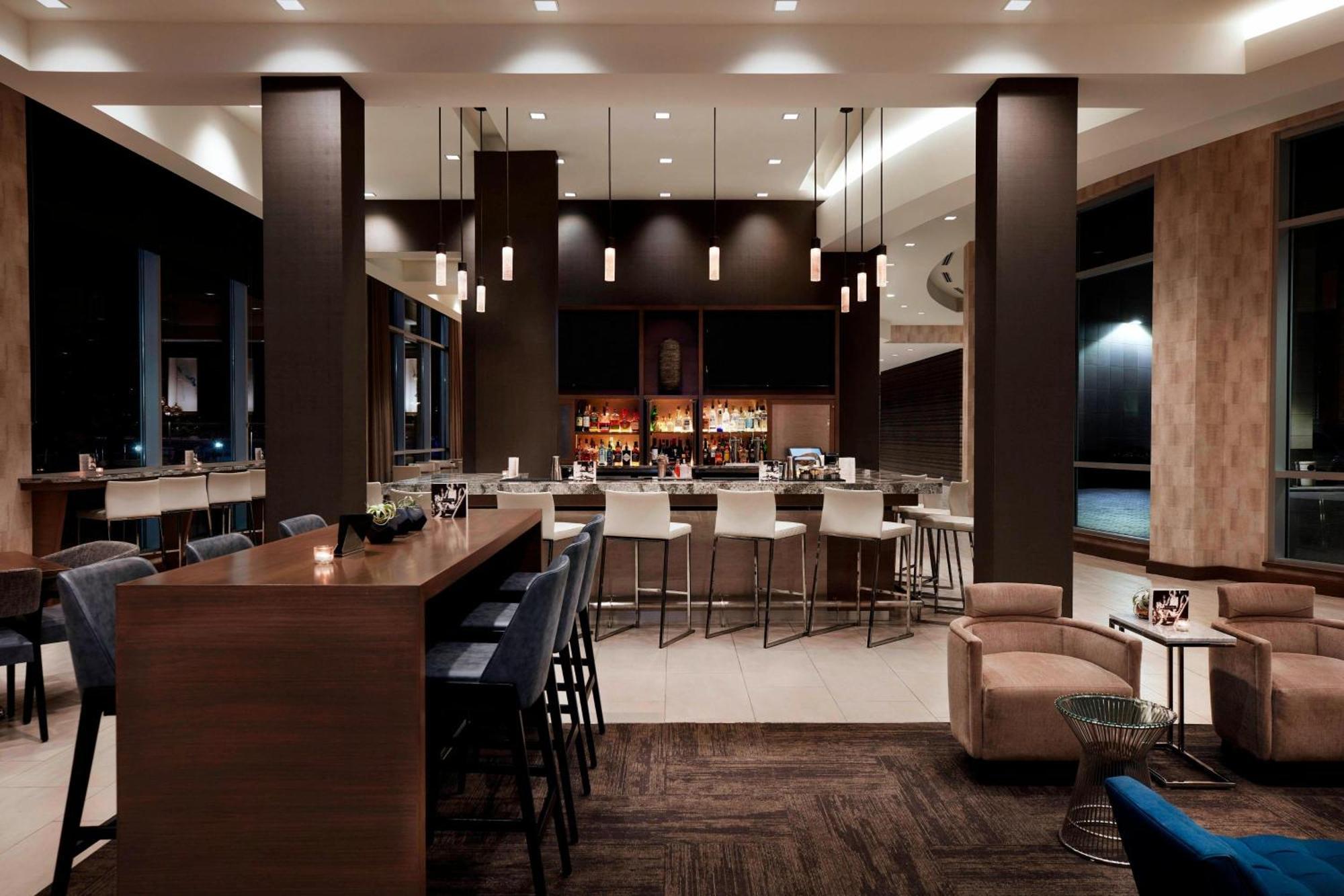 Ac Hotel By Marriott Cincinnati At The Banks Экстерьер фото