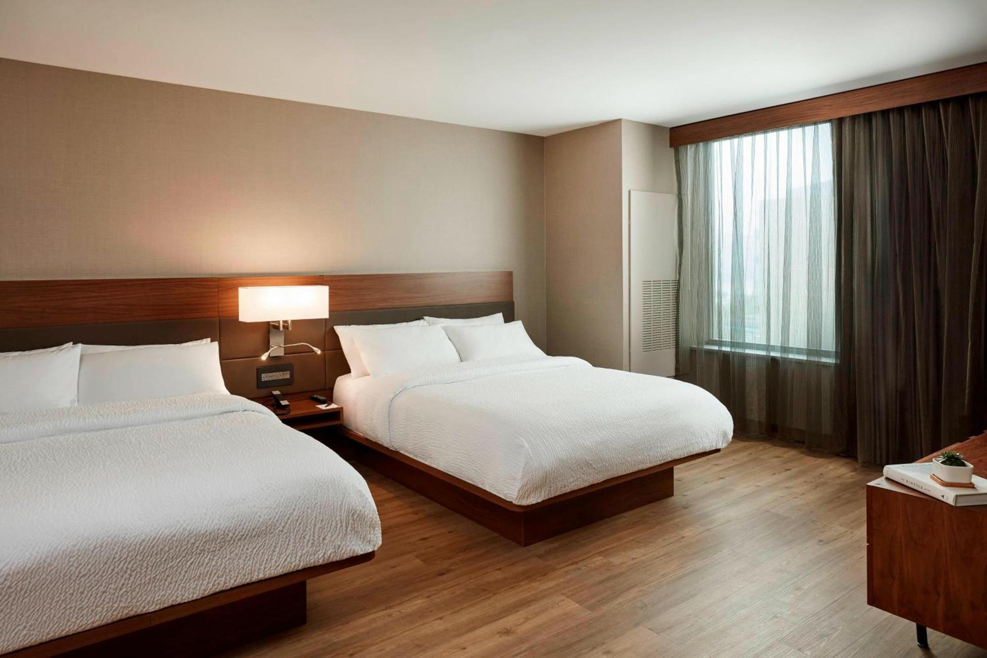 Ac Hotel By Marriott Cincinnati At The Banks Экстерьер фото